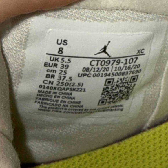 Jordan 1 High Zoom Air CMFT Sail/Pearl White -(Woman's 8) - Picture 6 of 9